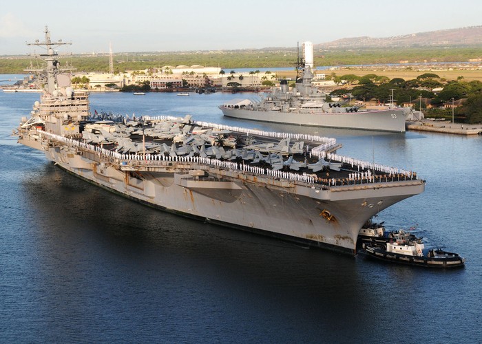 Tàu sân bay USS Ronald Reagan